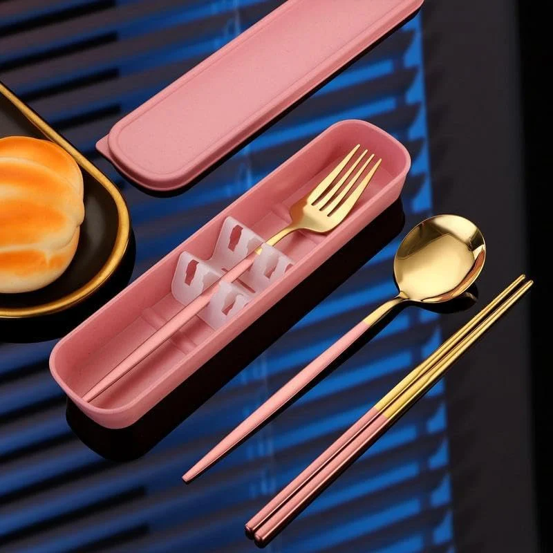 Elegant Gold Travel Cutlery - Image 4