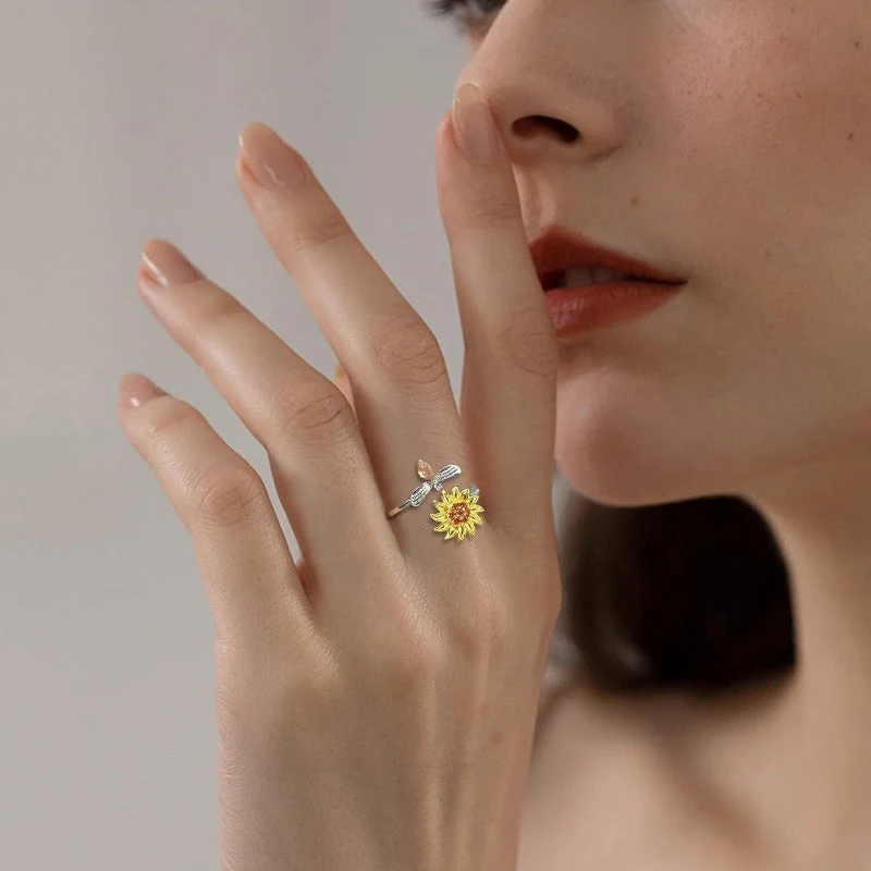 Sunflower Spinner Ring - Image 3